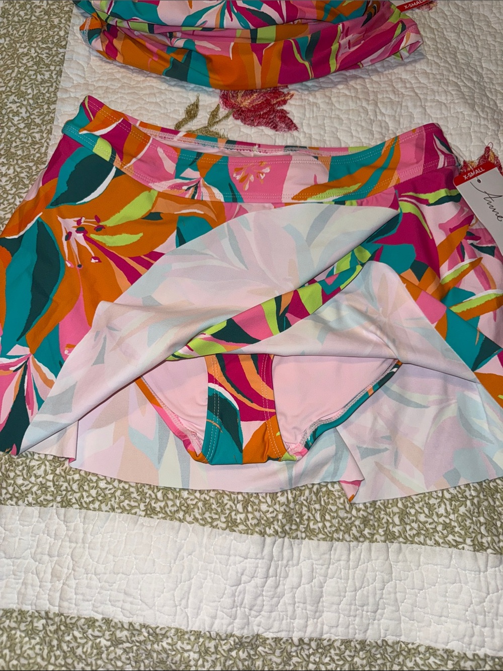NWT Anne Cole Bright Floral Tankini/Skirt Seim Set - Picture 3 of 7